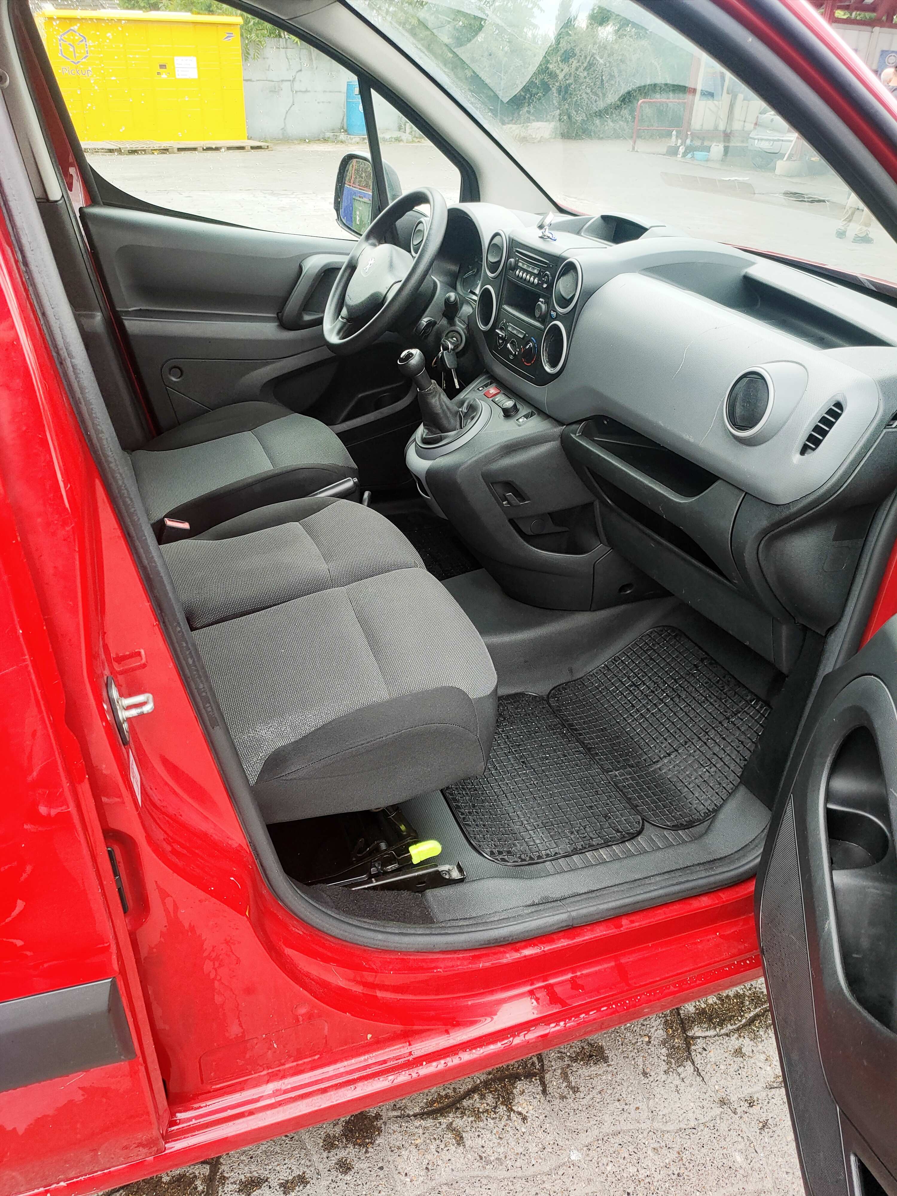 Peugeot Partner II (3) 1.6 BLUEHDI 75 STANDARD PREMIUM PACK
