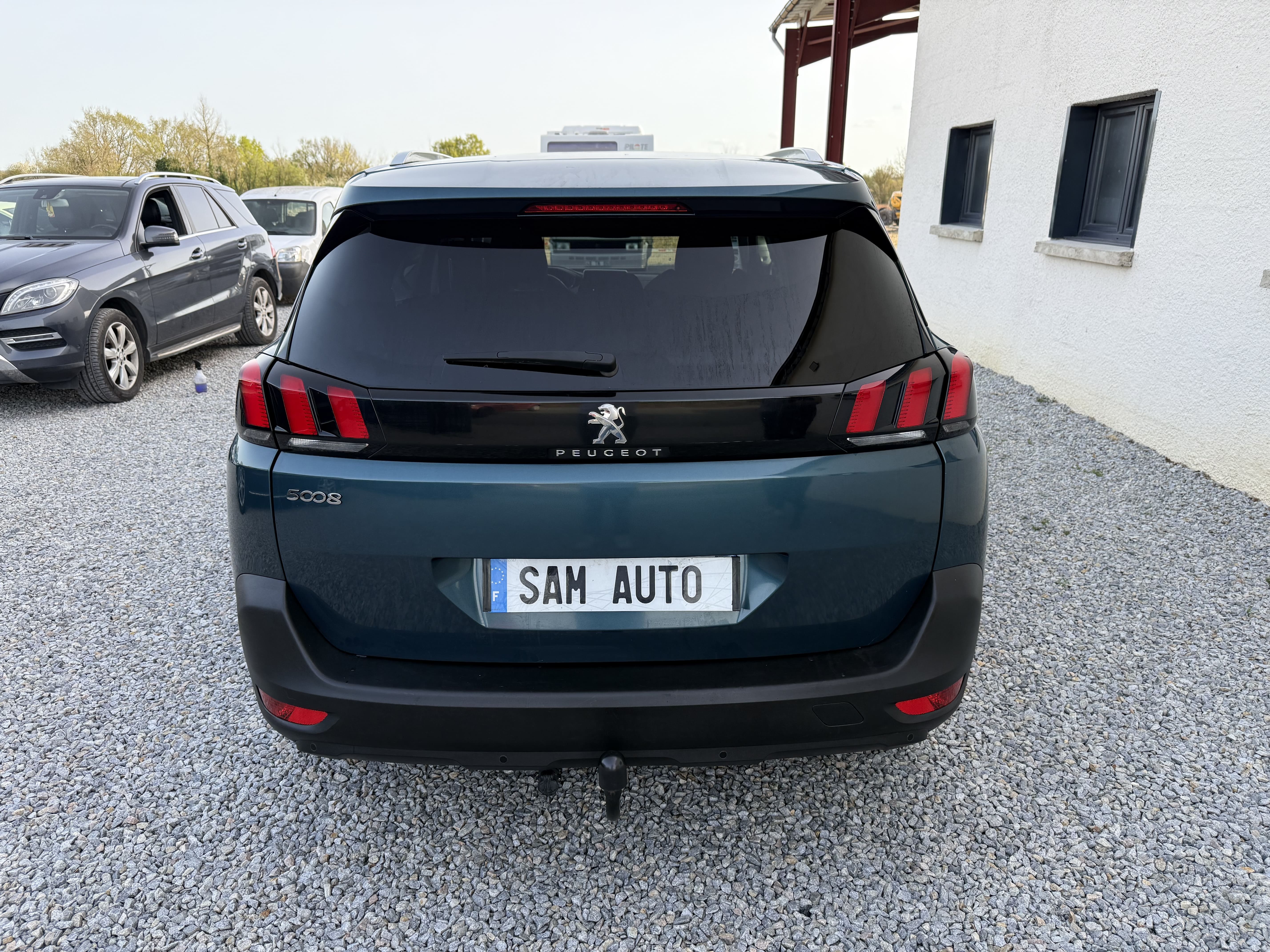 Peugeot 5008 (2) 1.6 BLUEHDI 120 S&amp;S ALLURE EAT6 7PL