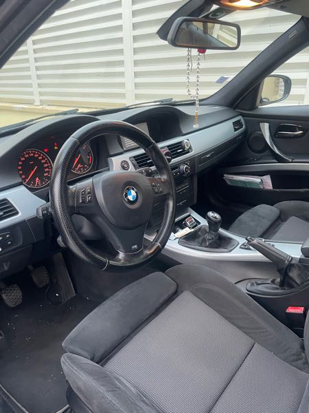 Bmw Serie 3 BMW série 3 318d e90 LCI Pack M