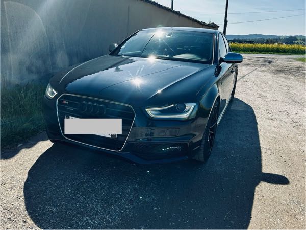 Audi A4 IV (2) V6 3.0 TFSI 272 S LINE QUATTRO S TRONIC