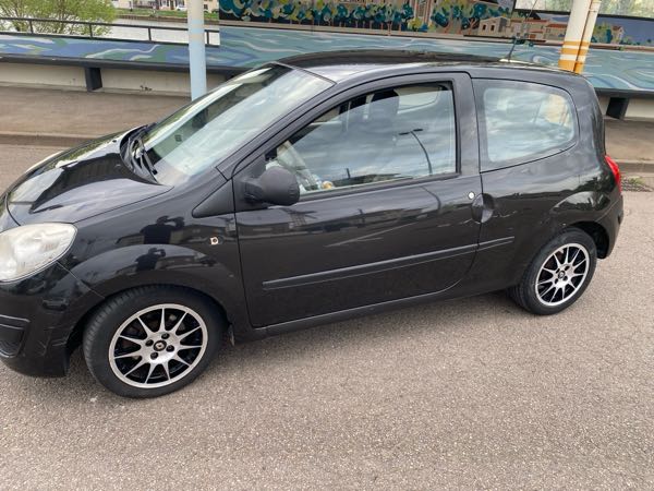 Renault Twingo II (2) 1.2 LEV 75 INTENS ECO2 EURO5