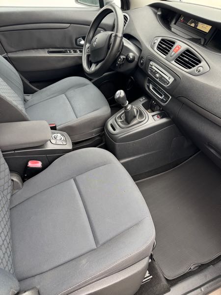 Renault Grand Scenic III 1.5 DCI 110 FAP EXPRESSION 7PL EURO5