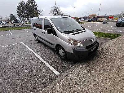 Peugeot Expert Tepee COURT 2.0 HDI 140 FAP PREMIUM COMBI 8PL
