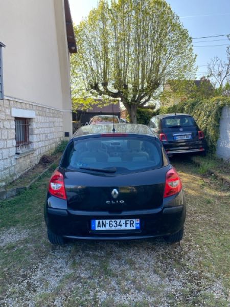 Renault Clio III 1.5 DCI 105 PRIVILEGE 5P