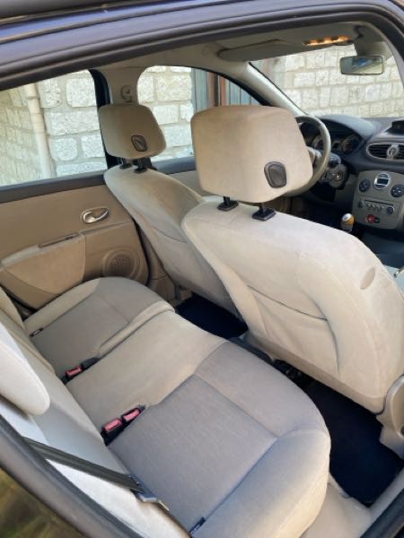 Renault Clio III 1.5 DCI 105 PRIVILEGE 5P