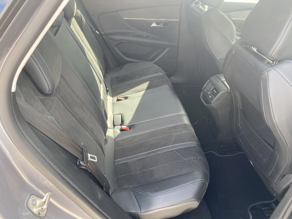 Peugeot 3008 130ch SetS BVA Crossway