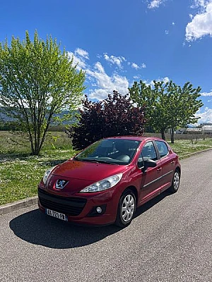Peugeot 207 1.6 HDI 16V 90 EXECUTIVE 5P