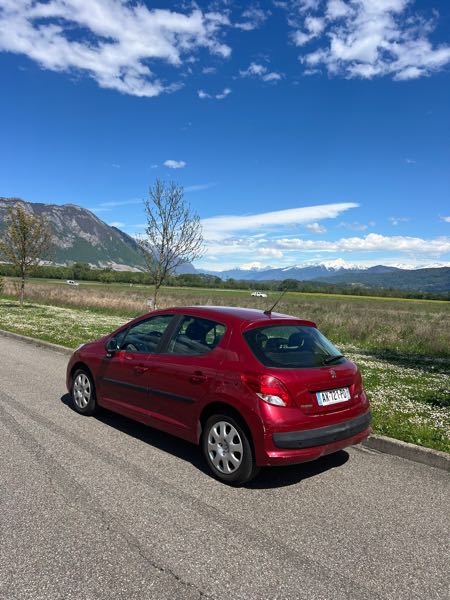 Peugeot 207 1.6 HDI 16V 90 EXECUTIVE 5P
