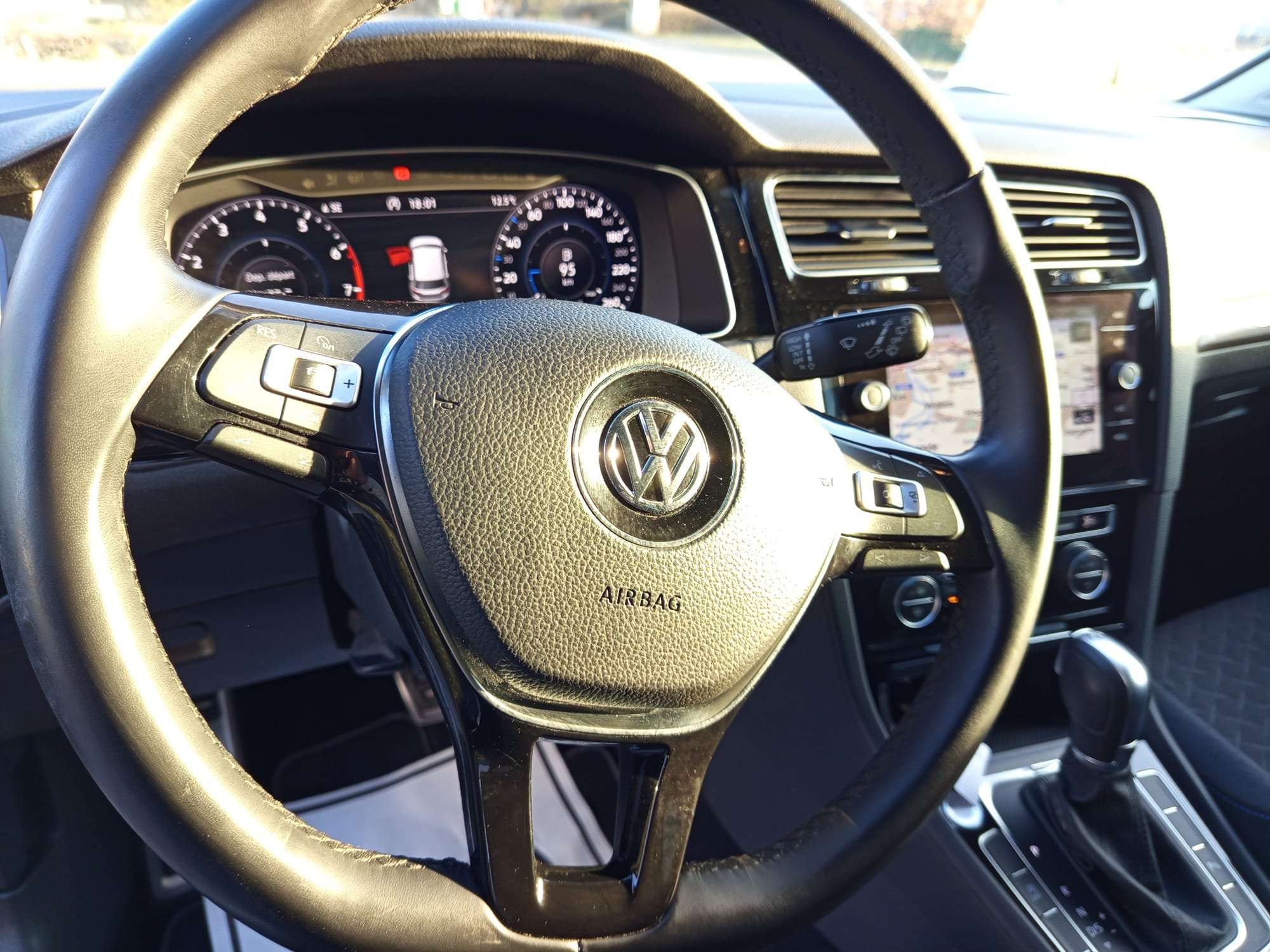 Volkswagen Golf GOLF 7.5 AUTOMATIC 1.5 Benzin
