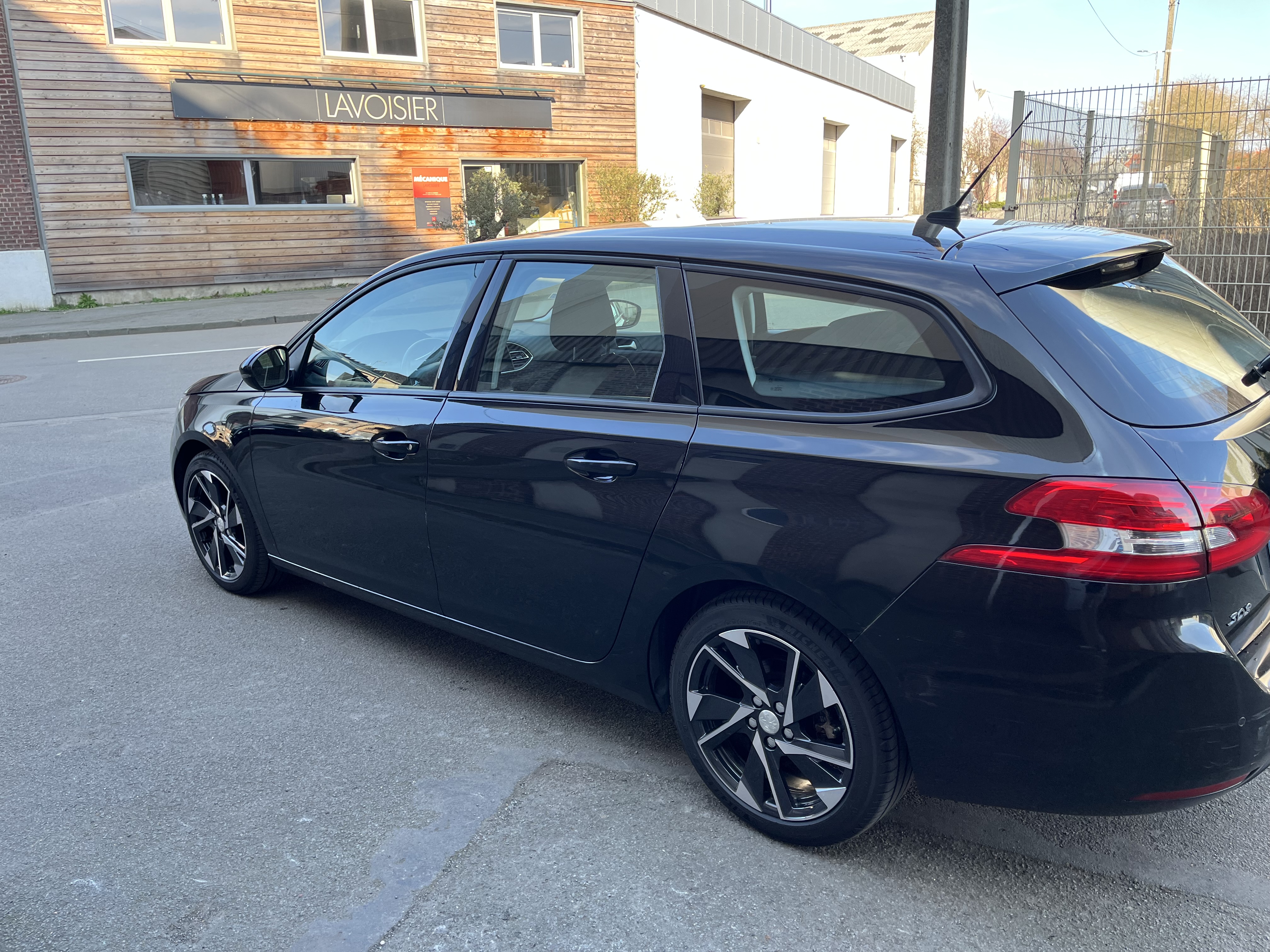 Peugeot 308 II (2) SW 1.5 BLUEHDI 100 S&amp;S ACTIVE PACK