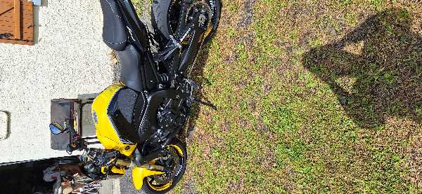 YAMAHA FZ1