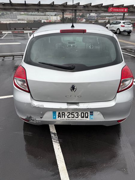 Renault Clio III (2) 1.5 DCI 85 EXPRESSION CLIM 5P
