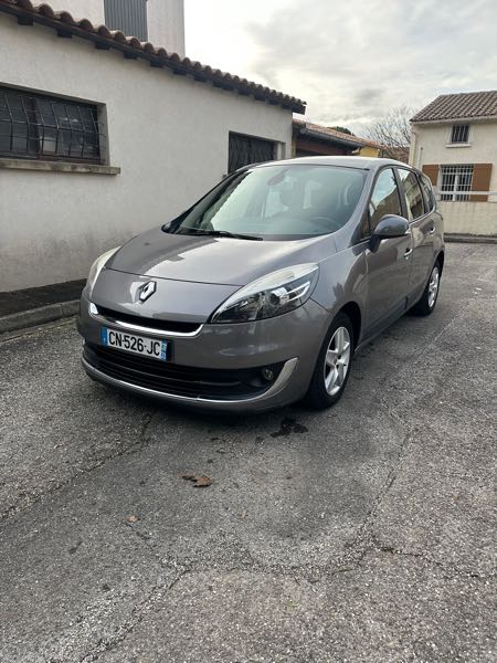 Renault Grand Espace Renault scenic 7 place diesel boîte auto entretien ok
