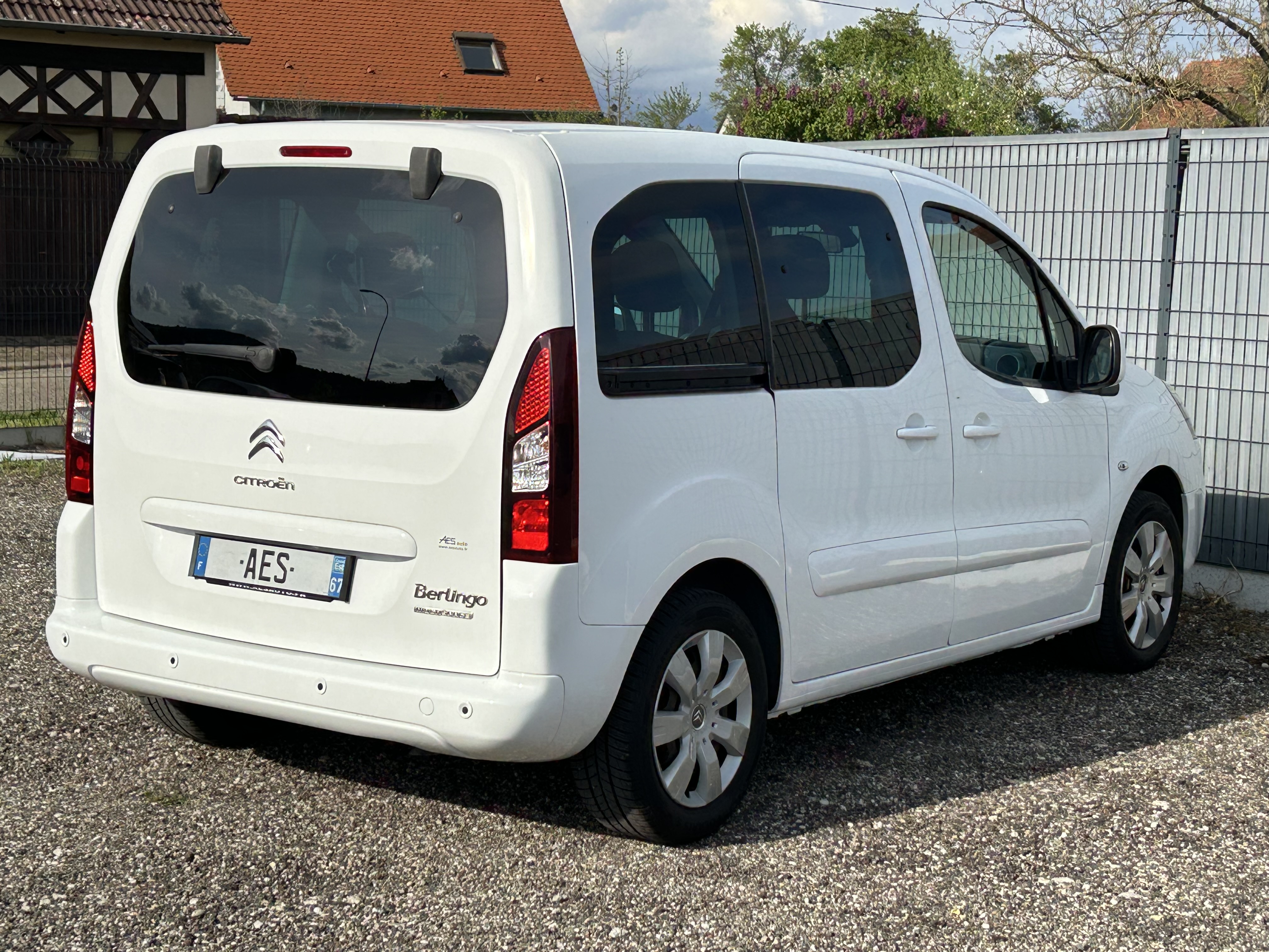 Citroen Berlingo II (3) 1.6 BLUEHDI 120 S&amp;S SHINE BV6