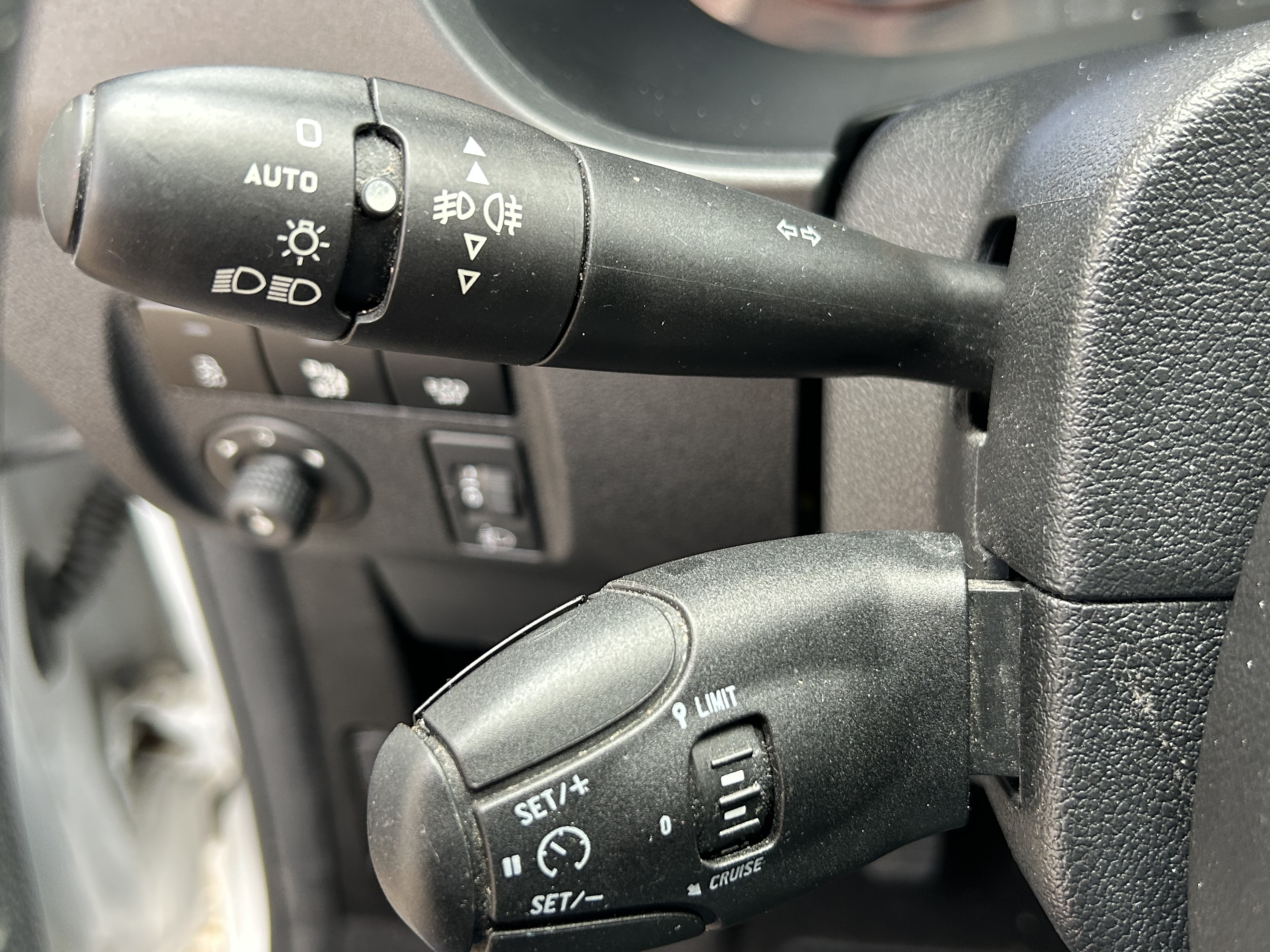 Citroen Berlingo II (3) 1.6 BLUEHDI 120 S&amp;S SHINE BV6