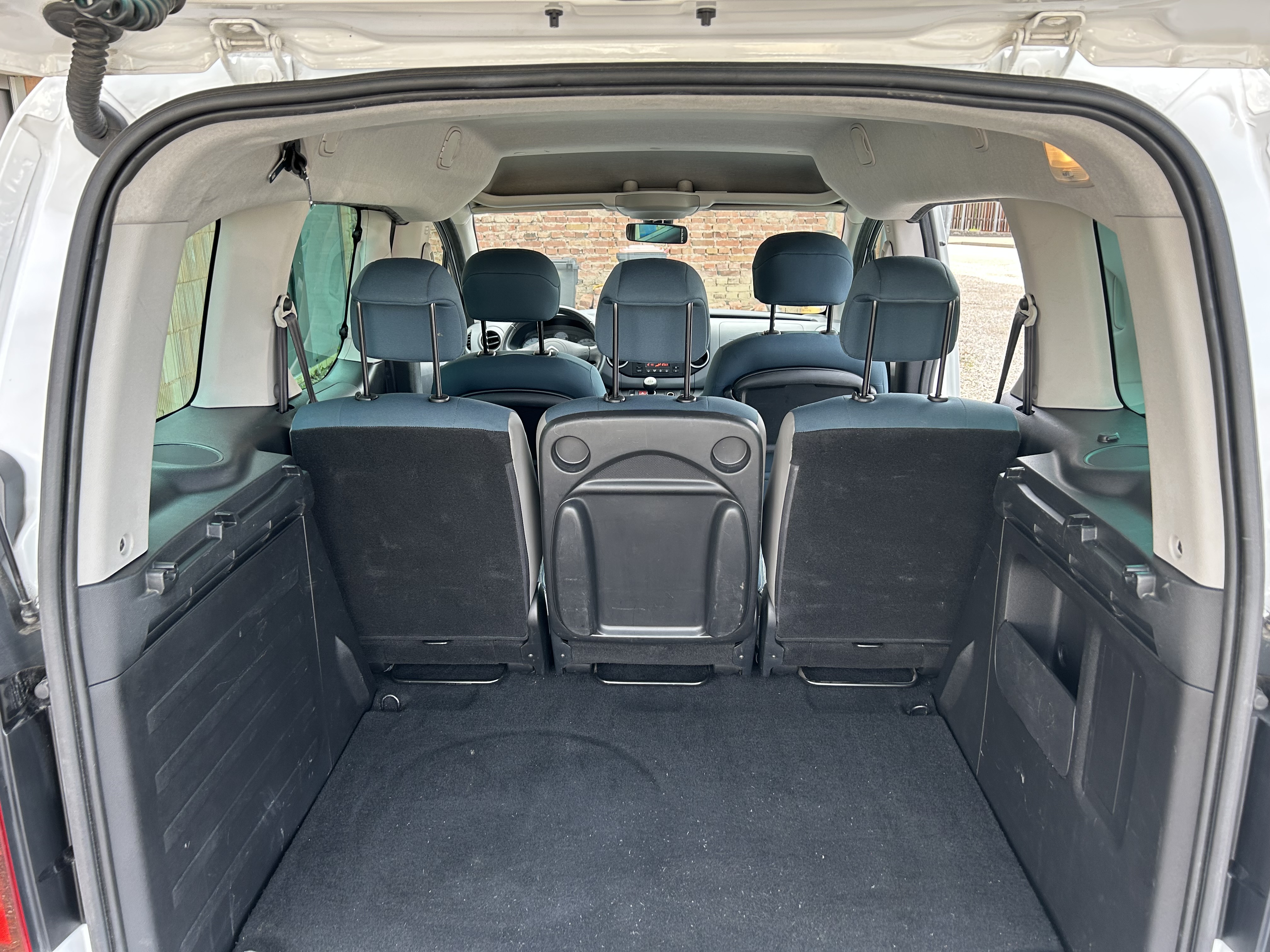 Citroen Berlingo II (3) 1.6 BLUEHDI 120 S&amp;S SHINE BV6