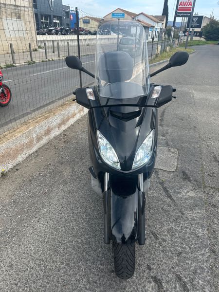 YAMAHA X-MAX ABS