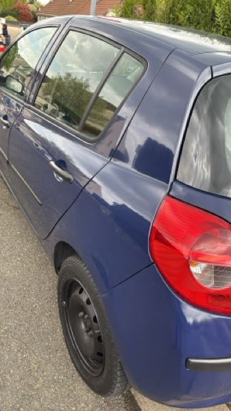 Renault Clio III (2) 1.5 DCI 85 EXPRESSION CLIM 5P