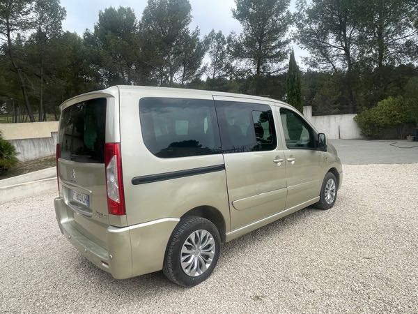 Citroen Jumpy monospace