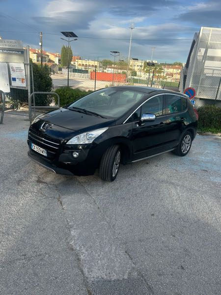 Peugeot 3008 Peugeot 3008 Hybrid4