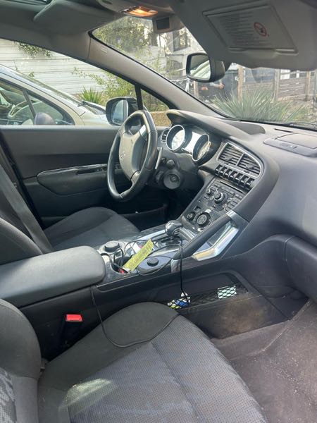 Peugeot 3008 Peugeot 3008 Hybrid4