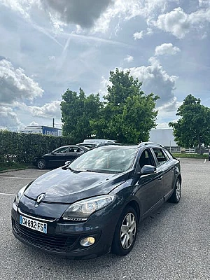 Renault Megane IV (2) ESTATE 1.5 BLUE DCI 115 BUSINESS 21N