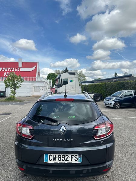 Renault Megane IV (2) ESTATE 1.5 BLUE DCI 115 BUSINESS 21N