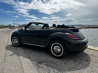 Volkswagen Coccinelle (2) CABRIOLET 2.0 TDI 110 DESIGN DSG7