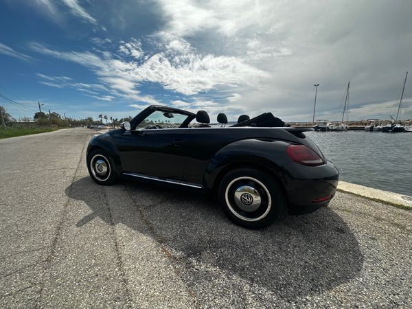 Volkswagen Coccinelle (2) CABRIOLET 2.0 TDI 110 DESIGN DSG7