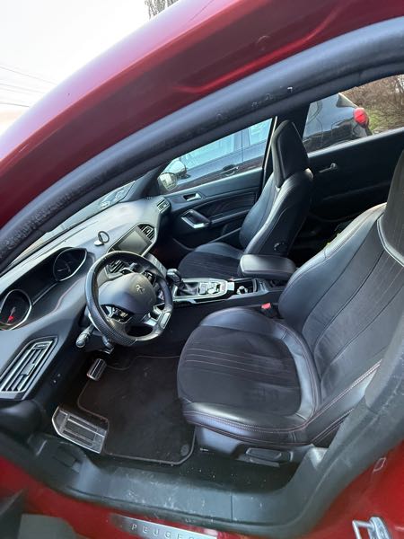 Peugeot 308 III 1.2 PURETECH 130 S&amp;S GT EAT8