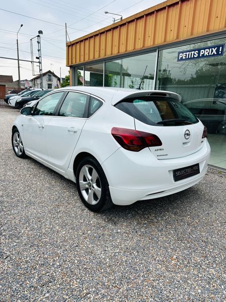Opel Astra IV 1.7 CDTI 125 FAP 6CV COSMO