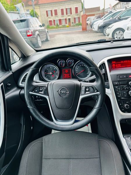 Opel Astra IV 1.7 CDTI 125 FAP 6CV COSMO