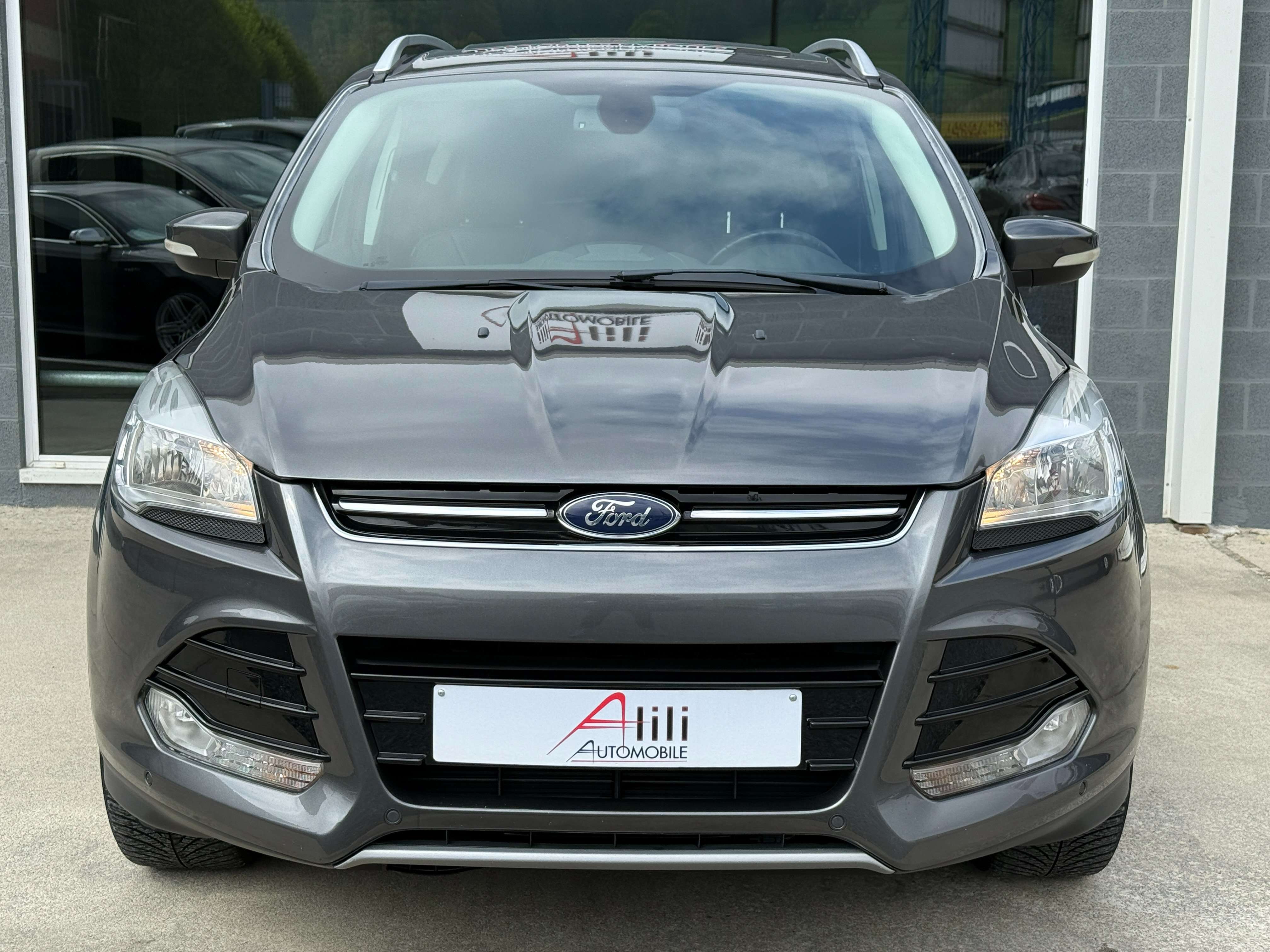 Ford Kuga 2.0 TDCi ECO 2WD*Titanium*Toit-Pano*Cuir*Garantie*