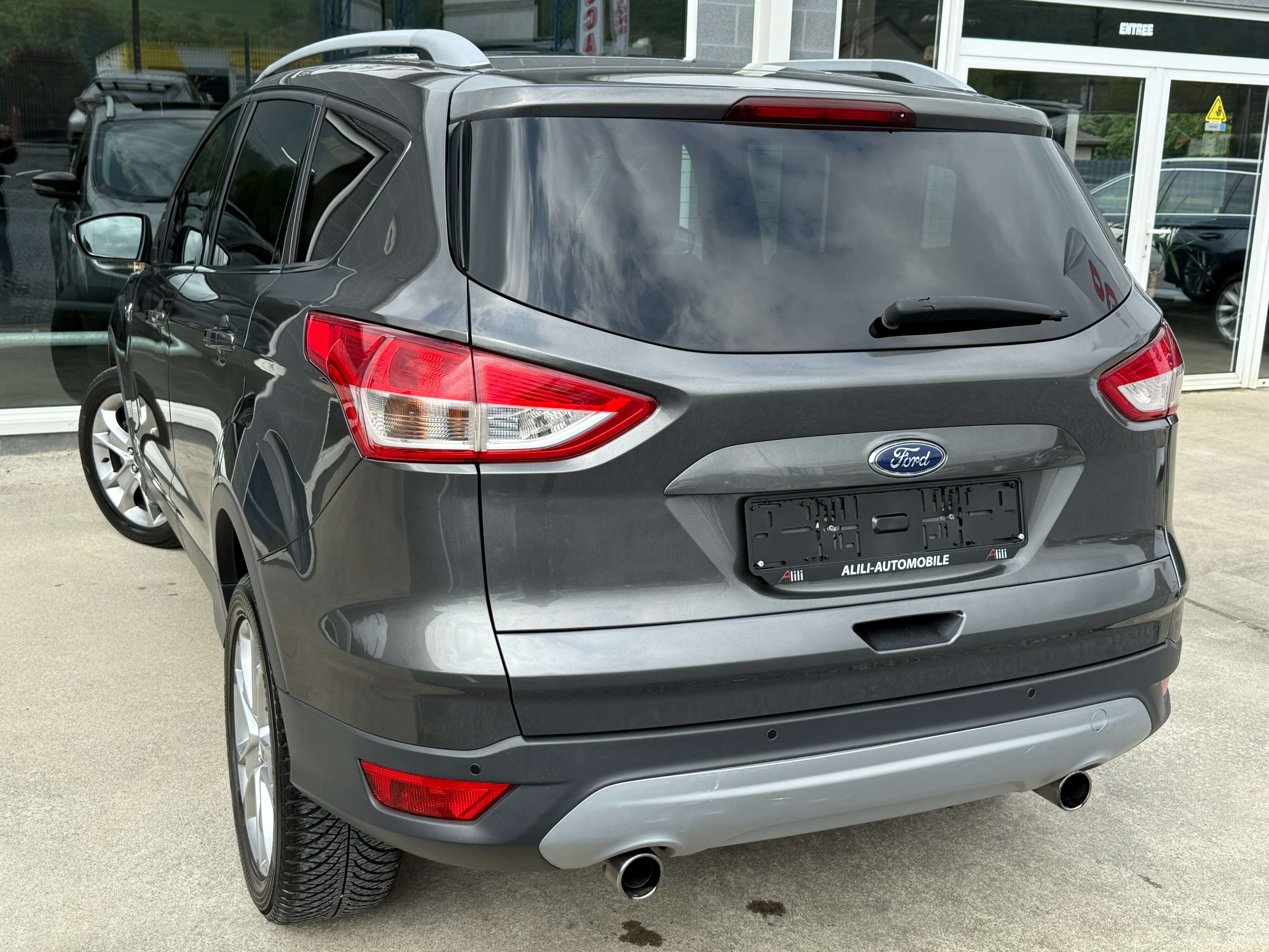 Ford Kuga 2.0 TDCi ECO 2WD*Titanium*Toit-Pano*Cuir*Garantie*