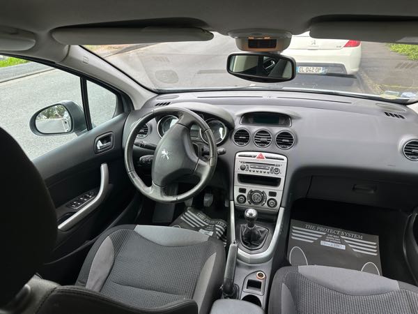 Peugeot 308 (2) 1.6 VTI 120 ALLURE