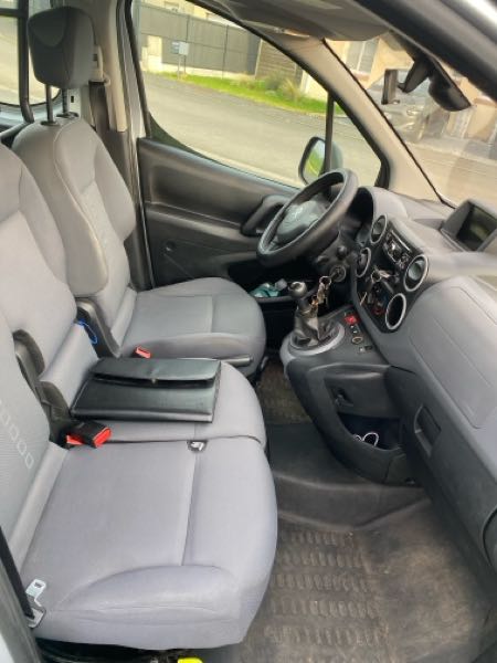Citroen Berlingo Citroën Berlingo 1.6 HDI 92ch – Utilitaire 3 places bien équ