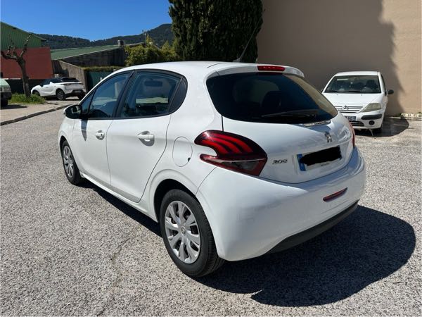 Peugeot 208 (2) 1.6 BLUEHDI 75 ACTIVE 5P