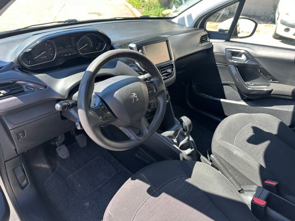 Peugeot 208 (2) 1.6 BLUEHDI 75 ACTIVE 5P