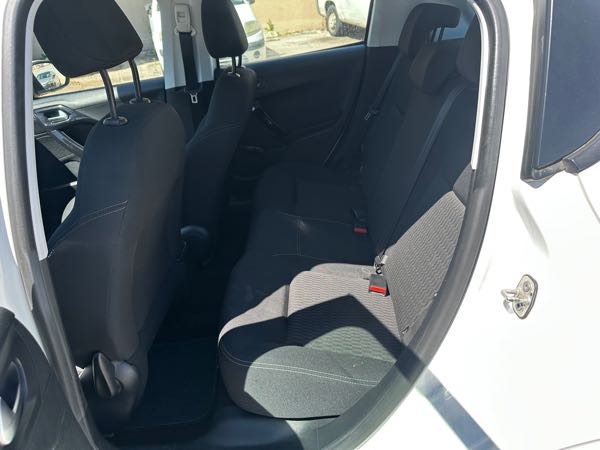 Peugeot 208 (2) 1.6 BLUEHDI 75 ACTIVE 5P