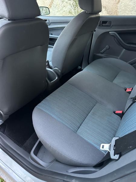 Ford Focus II 1.4 80 AMBIENTE 5P