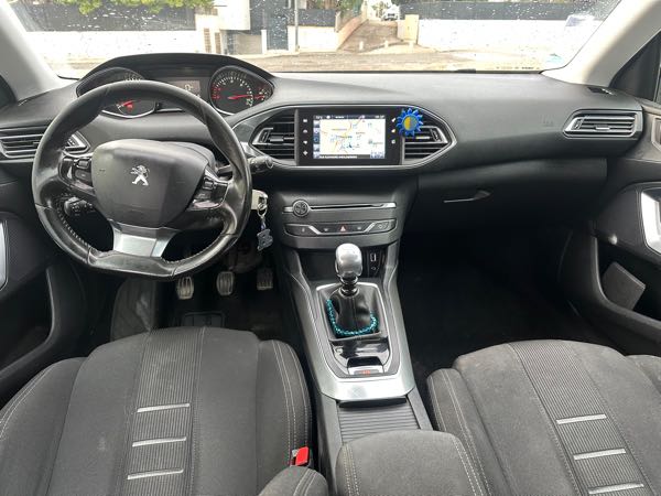 Peugeot 308 II 2.0 BLUEHDI 150 FAP FELINE
