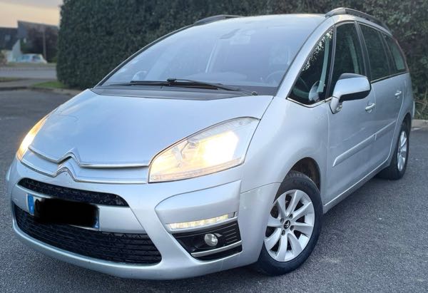 Citroen C4 Citroën c4 Grand Picasso 1.6 E-HDI 115 CV Année 03/08/2012