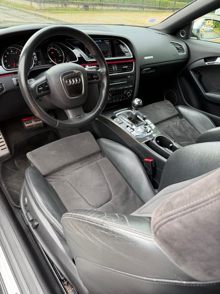 Audi RS5 4.2 V8 FSI 450