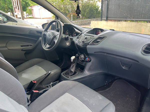 Ford Fiesta V 1400 TDCI 68 AMBIENTE 3P