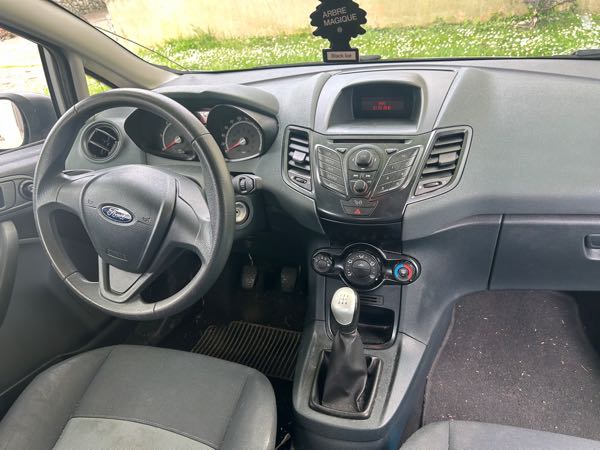 Ford Fiesta V 1400 TDCI 68 AMBIENTE 3P