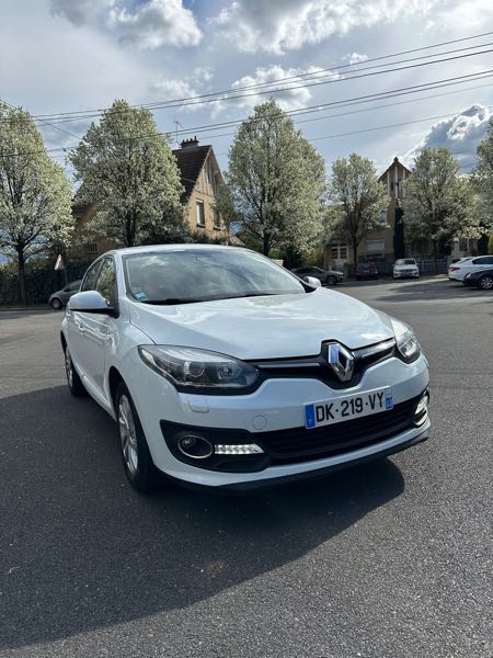 Renault Megane II (2) COUPE-CABRIOLET 1.6 16V 115 PRIVILEGE