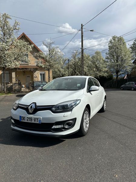 Renault Megane II (2) COUPE-CABRIOLET 1.6 16V 115 PRIVILEGE