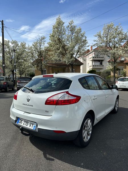 Renault Megane II (2) COUPE-CABRIOLET 1.6 16V 115 PRIVILEGE