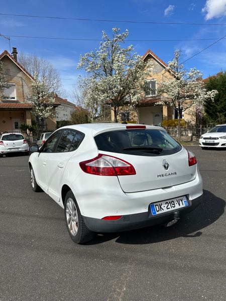 Renault Megane II (2) COUPE-CABRIOLET 1.6 16V 115 PRIVILEGE