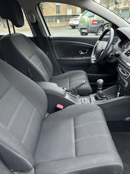 Renault Megane II (2) COUPE-CABRIOLET 1.6 16V 115 PRIVILEGE